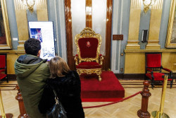 El Senado abre hoy sus puertas para enseñar sus rincones ocultos: una biblioteca neogótica y un trono del siglo XIX