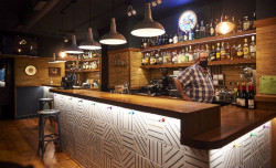 El Supremo revoca la sentencia del TSJC que anuló el cierre del interior de la hostelería en noviembre de 2020