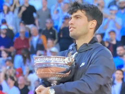 El tenista espa&ntilde;ol Carlos Alcaraz, sucede a Rafa Nadal y conquista Roland Garros, su tercer `Grand Slam`