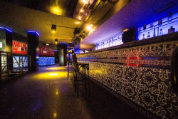 El TSJC rechaza el recurso de los hosteleros contra el recorte horario en el ocio nocturno de Torrelavega