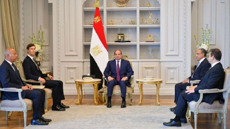 El yerno de Trump se re&uacute;ne con el presidente de Egipto para intentar desbloquear el plan de paz para Gaza