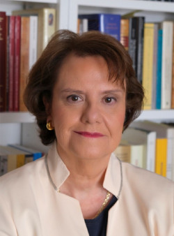 Elena Rodríguez, nueva académica de la Historia