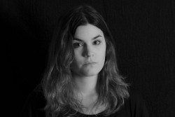 Elvira Sastre ilustra con im&aacute;genes la resistencia frente al olvido con `En defensa de la memoria`