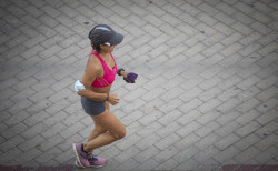  Epidemi&oacute;logos apoyan la retirada de mascarillas en transporte p&uacute;blico porque la situaci&oacute;n es "muy estable"