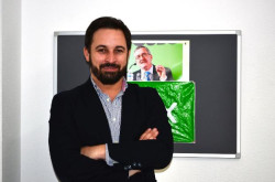 ¿Es Vox un partido de extrema derecha?...,