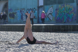 Estirar es m&aacute;s efectivo que caminar para reducir la hipertensi&oacute;n, pero no para disminuir grasa corporal, seg&uacute;n estudio