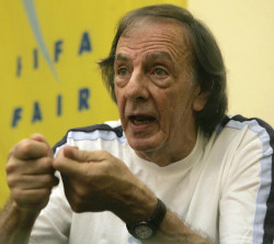 Fallece Menotti, maestro del f&uacute;tbol argentino desde el Mundial de 1978
