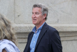 Feij&oacute;o acusa a S&aacute;nchez de urdir un programa "destituyente" contra la Naci&oacute;n, el Rey y las instituciones del Estado