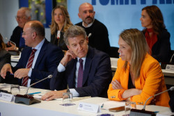Feij&oacute;o elige a Alma Ezcurra como cuatro por Madrid al Congreso y la vicealcadesa madrile&ntilde;a ser&aacute; la dos al Senado
