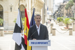Feij&oacute;o reclama al Gobierno sensibilidad con Ceuta: "Nadie es capaz de entender la indolencia ante este caos"