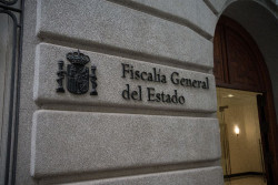 Fiscal&iacute;a suspende el expediente a fiscales mencionadas en `caso Plus Ultra` hasta que se cierre la investigaci&oacute;n a ellas