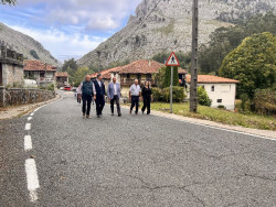 Fomento invierte 136.503 euros en mejorar la CA-260 que une Li&eacute;rganes con San Roque de Riomiera