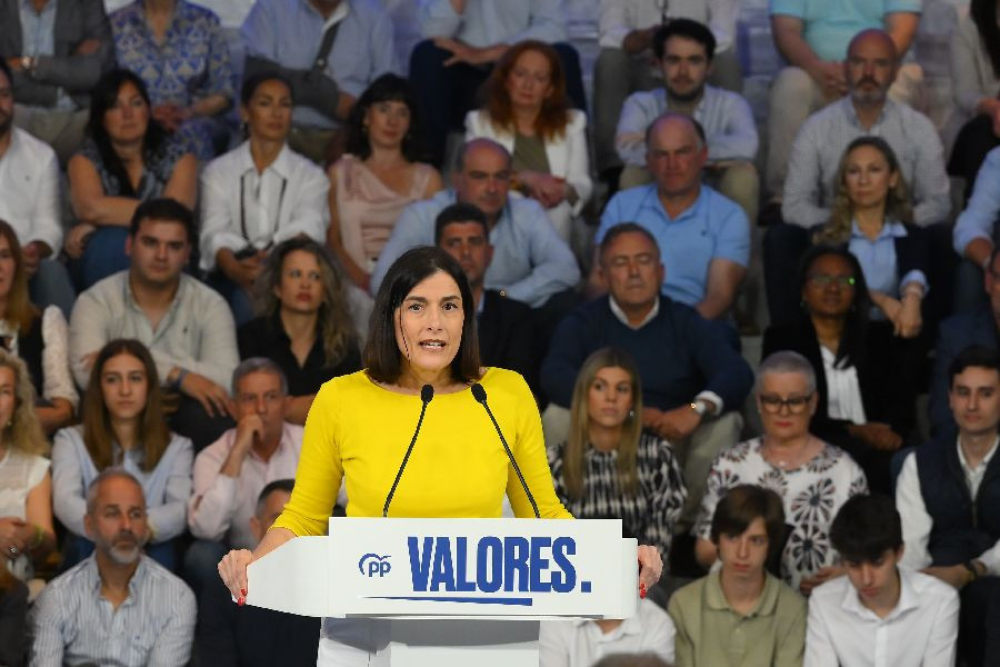 Gema Igual (PP) se queda no se va a Madrid, pero ya se ver&aacute;, los politicos cambian de hoy para dentro de cinco minutos