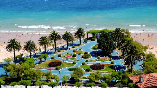 Gema Igual prev&eacute; inaugurar los Jardines de Piqu&iacute;o para los Ba&ntilde;os de Ola y esperamos que nos cuente el sobre costo de dinero, el retraso y la adjudicaci&oacute;n