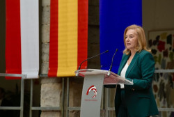  Gónzalez Revuelta (PP): "España no se merece estar gobernada por una banda"