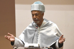 Gurnah (Nobel 2021) asegura que leer es "la fuente de conocimiento más valiosa"