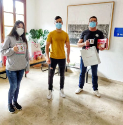 Hazas de Cesto entrega los premios del concurso `yo fotograf&iacute;o en casa`