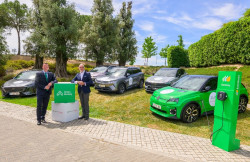 Iberdrola y Santander Consumer Renting lanzan una oferta de veh&iacute;culos 100% el&eacute;ctricos `todo incluido`