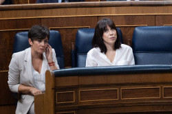 Isabel Rodr&iacute;guez se declara "muy decepcionada" y acusa a PP y Junts de elegir a "los buitres" tumbando los decretos