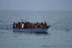 Italia autoriza el desembarco de los 182 migrantes del `Ocean Viking` en Sicilia