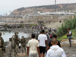 Italia cierra la frontera mar&iacute;tima y a&eacute;rea con Espa&ntilde;a en pleno choque por la crisis en Ceuta