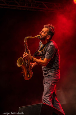 Jazz Marathon Santander ofrece hoy horas de conciertos y jam session lideradas por Francesco Bearzatti