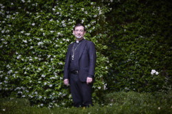 Jos&eacute; Cobo, cardenal arzobispo de Madrid: "El Papa no viene a hacer pol&iacute;tica ni a quitarle votos a nadie"