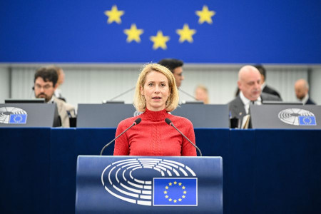 Kallas evita la confrontaci&oacute;n con Israel y apela a una relaci&oacute;n "constructiva"