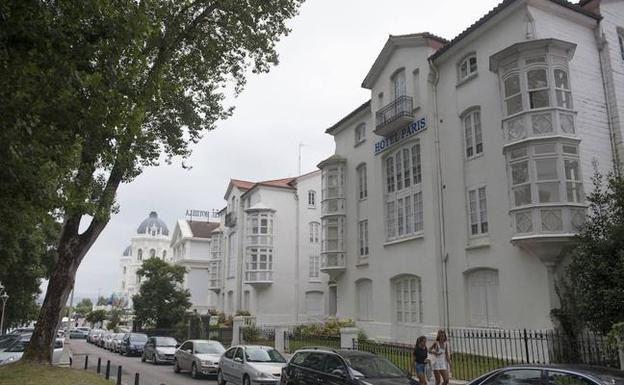 La alcaldesa Gema Igual  "permitirá la destrucción del patrimonio histórico" con la "reconstrucción" del Hotel Paris