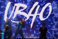 La banda UB40 repasa su trayectoria en el festival Magdalena en Vivo ante 5.000 personas