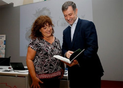 La Biblioteca Central acoge la presentación del libro `Seres mágicos de Cantabria` de Laura Ruiz Rivas