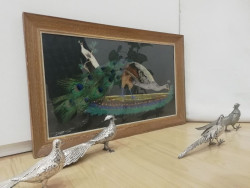 La Biblioteca Central acoge una visita guiada a la exposición `Algunas rosas y sus fantasmas`