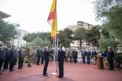 La Comandancia Naval de Santander celebra el Día de la Fiesta Nacional con el arriado de la bandera