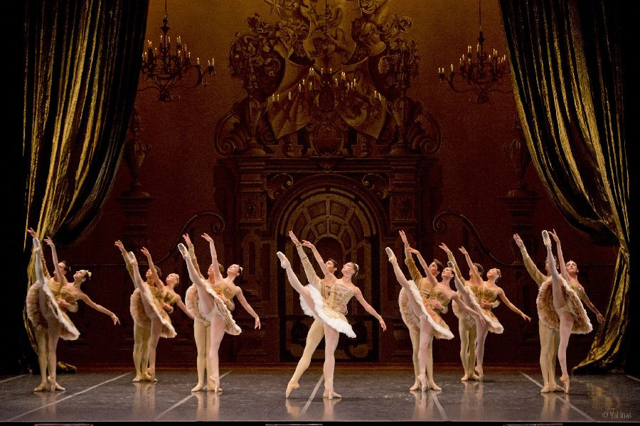 La Compa&ntilde;&iacute;a Nacional de Danza cerrar&aacute; hoy con `NumEros` la programaci&oacute;n de esta disciplina en el FIS