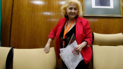 La defensora del Paciente Carmen Flores tacha a Revilla "de mala persona" por un desliz verbal sobre los m&eacute;dicos