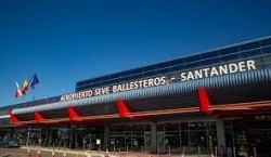 La delegada del Gobierno de Sánchez, Quiñones, hace un anuncio-publicitario de 9,5 millones en el aeropuerto de Santander en cinco años cuando en aeropuertos en 2021 se han invertido 829 millones 