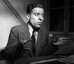 LA DESPOLITIZACIÓN DEL PUEBLO.      Por Juan Goti Ordeñana  Catedrático jubilado de la Universidad de Valladolid