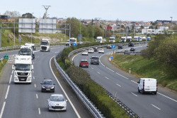 La DGT realiza esta semana en Cantabria una campaña de control del transporte escolar, que utilizan 16.000 estudiantes