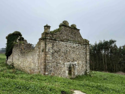 La ermita de San Pantale&oacute;n en Galizano entra en la Lista Roja del Patrimonio por su estado "de ruina"