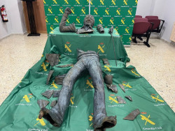 La estatua de Seve Ballesteros se podr&aacute; recuperar "&iacute;ntegramente" y el Ayuntamiento reclamar&aacute; el coste a los responsables