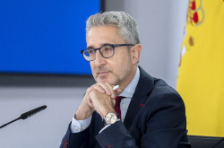 La exenci&oacute;n fiscal de la subida del SMI, pendiente de un cambio legal en la Diputaci&oacute;n Permanente o en 2027