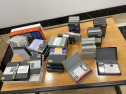 La familia del productor cántabro Alejandro Trinchant dona su archivo a la Filmoteca