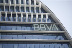 La Fiscalía Anticorrupción pide imputar al BBVA como persona jurídica en el caso Villarejo