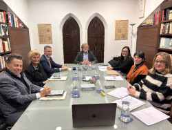 La Fundaci&oacute;n Gerardo Diego editar&aacute; en 2025 una antolog&iacute;a de la obra po&eacute;tica de &Aacute;lvaro Pombo