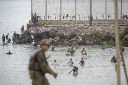 La Guardia Civil, o la directora general del caso Leyre, informa a la jueza que los avisos previos no predec&iacute;an la entrada masiva que se produjo en Ceuta