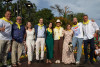La infanta Elena, Buruaga y Leonor Lavado ya forman parte del libro de Los Limones Solidarios de Novales
