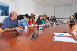 La Junta Docente se reúne con Silva a la "expectativa" de la propuesta del Gobierno y la retirada de la `cláusula Silva`