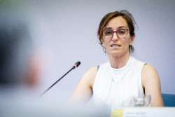 La ministra de S&aacute;nchez,M&oacute;nica Garc&iacute;a, dice que los ceuties han abrazado  la invasi&oacute;n y que todav&iacute;a queden 5.000 marroqu&iacute;es 