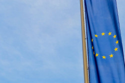 La opini&oacute;n negativa de los europeos sobre EEUU sube al 74%, 14 puntos m&aacute;s en seis meses