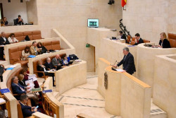 La oposición saca adelante también la enmienda a la totalidad a la `ley de acompañamiento`